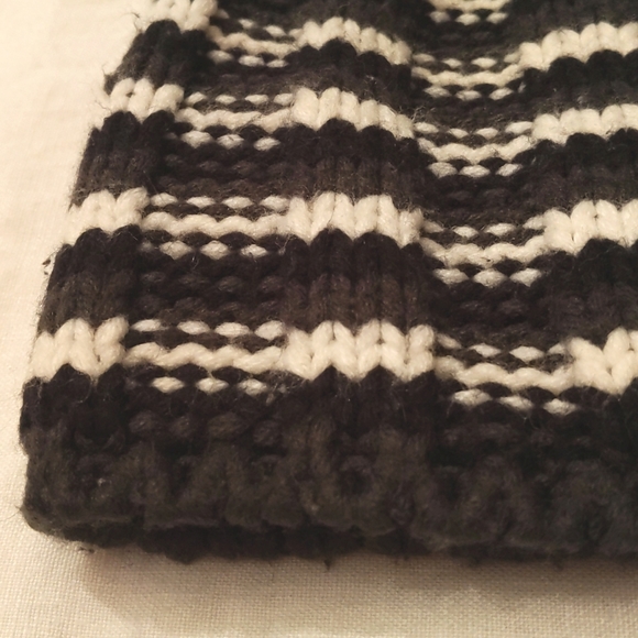 Vintage Spyder Ski Hat - Picture 3 of 6